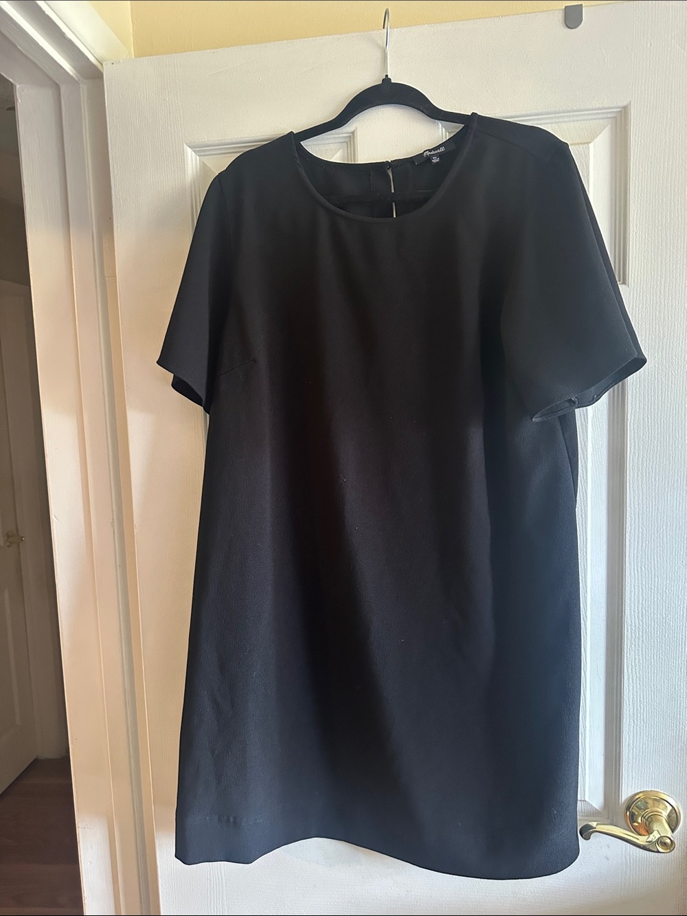 Madewell Black Short Sleeve Textured Shift Mini Dress 🖤
